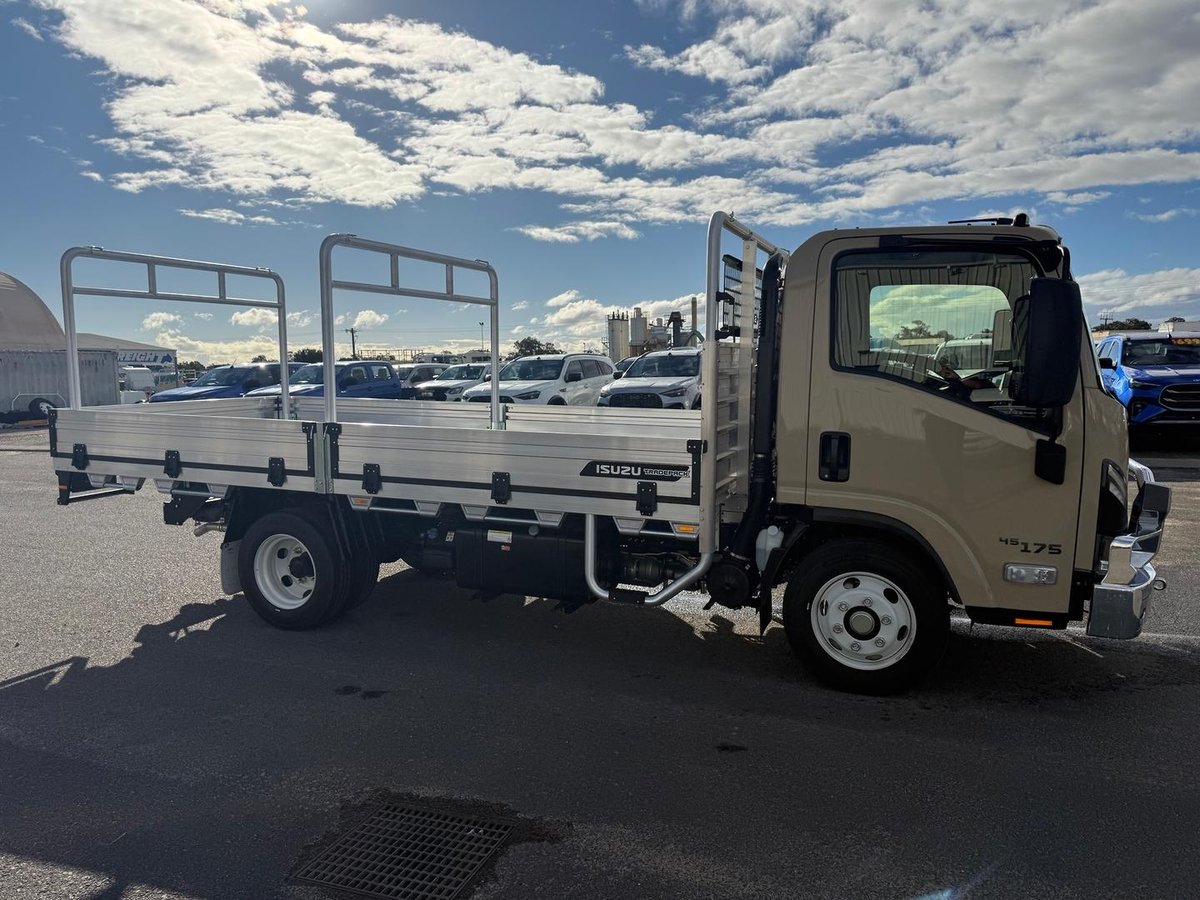 2026 Isuzu N Series NPR 45/65-175 DT D34 Tradepack image 7
