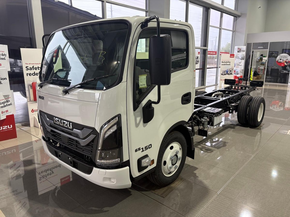2026 Isuzu N Series image 3