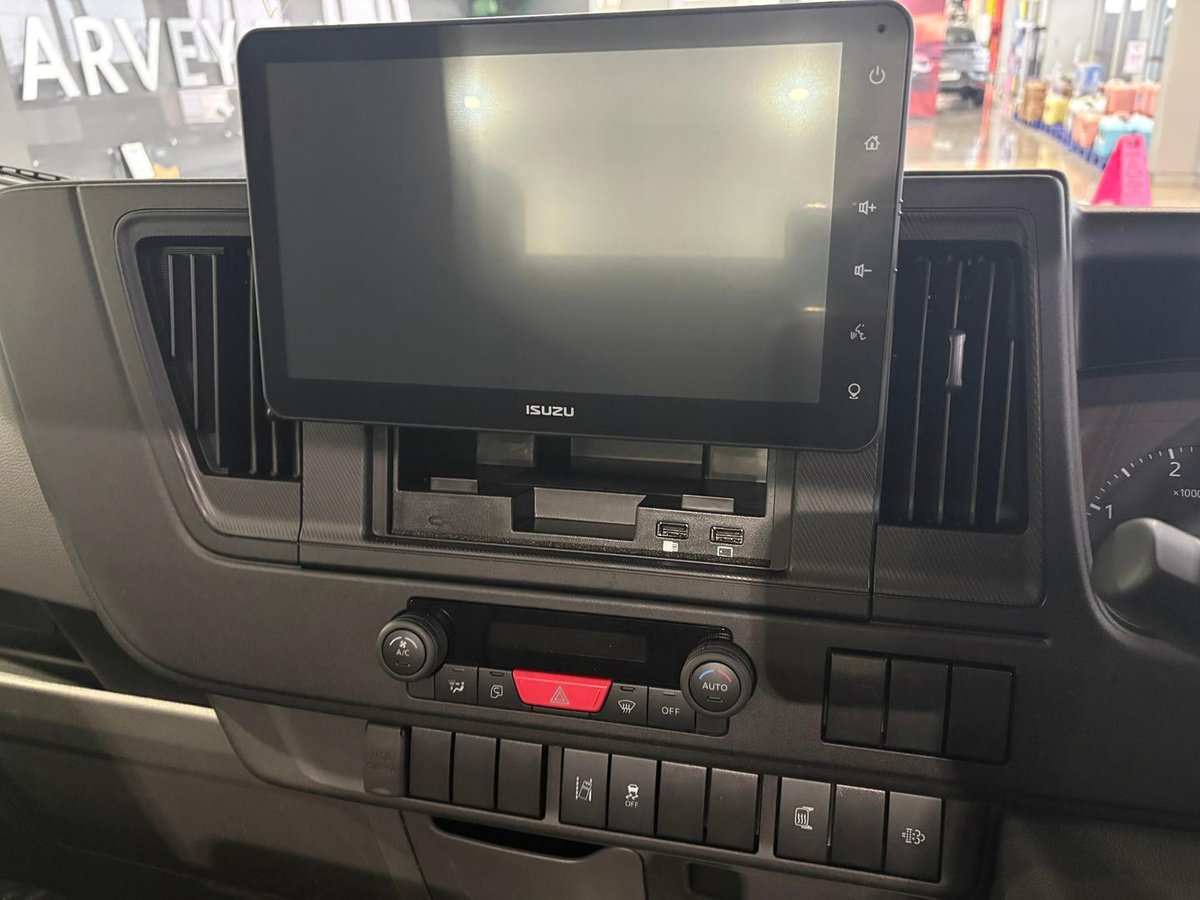 2026 Isuzu N Series image 9