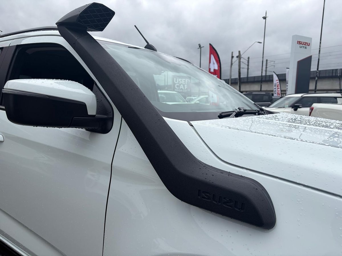 2026 Isuzu MU-X LS-U MY25.5 4X4 Dual Range image 6