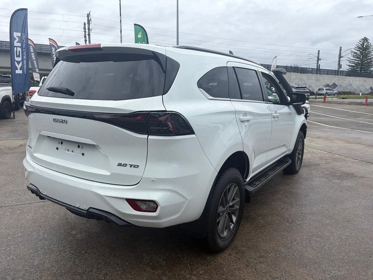 2026 Isuzu MU-X LS-U MY25.5 4X4 Dual Range image 9
