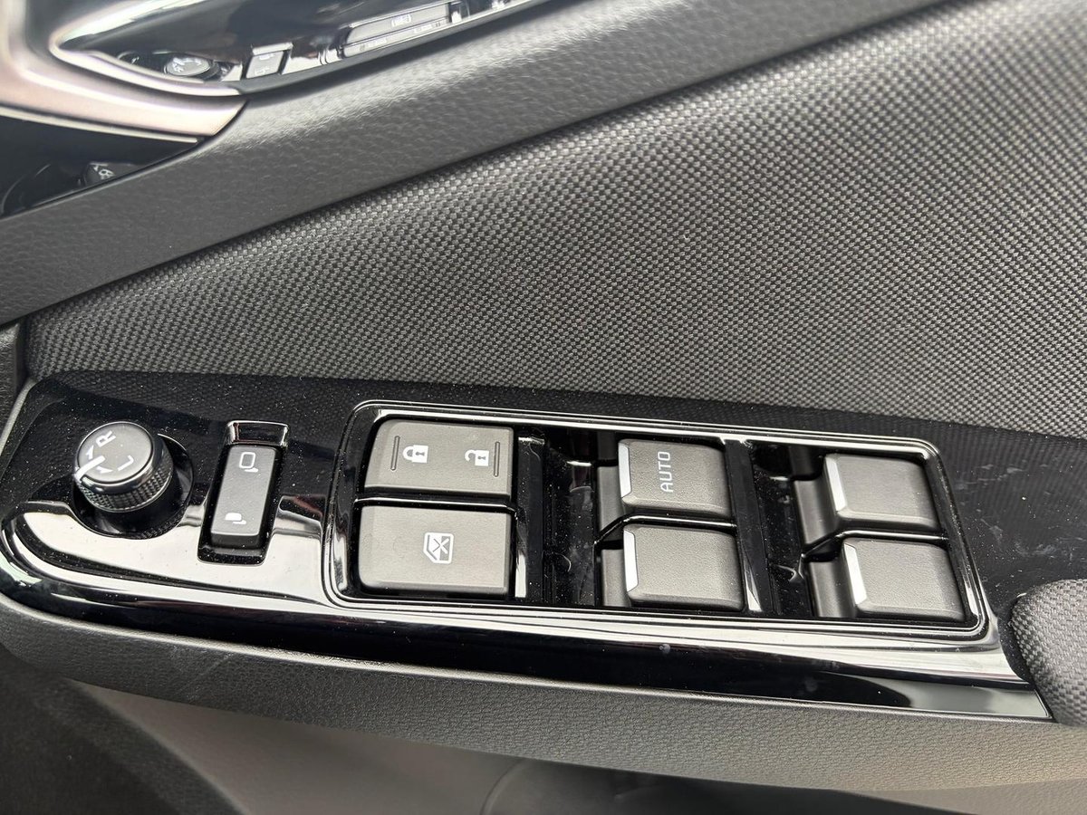 2026 Isuzu MU-X LS-U MY25.5 4X4 Dual Range image 23