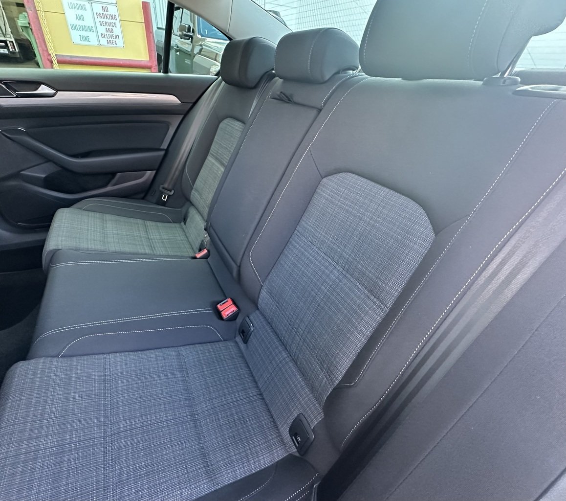 2022 Volkswagen Passat 140TSI Business B8 MY22.5 image 22
