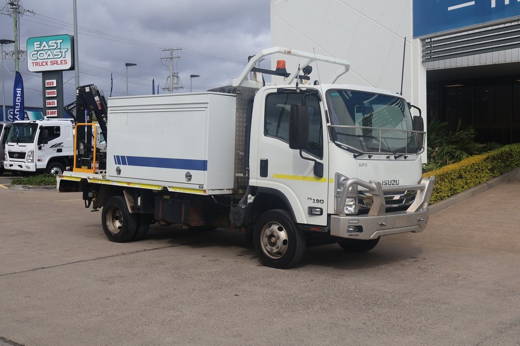 2019 Isuzu Npr 75-190 image 10