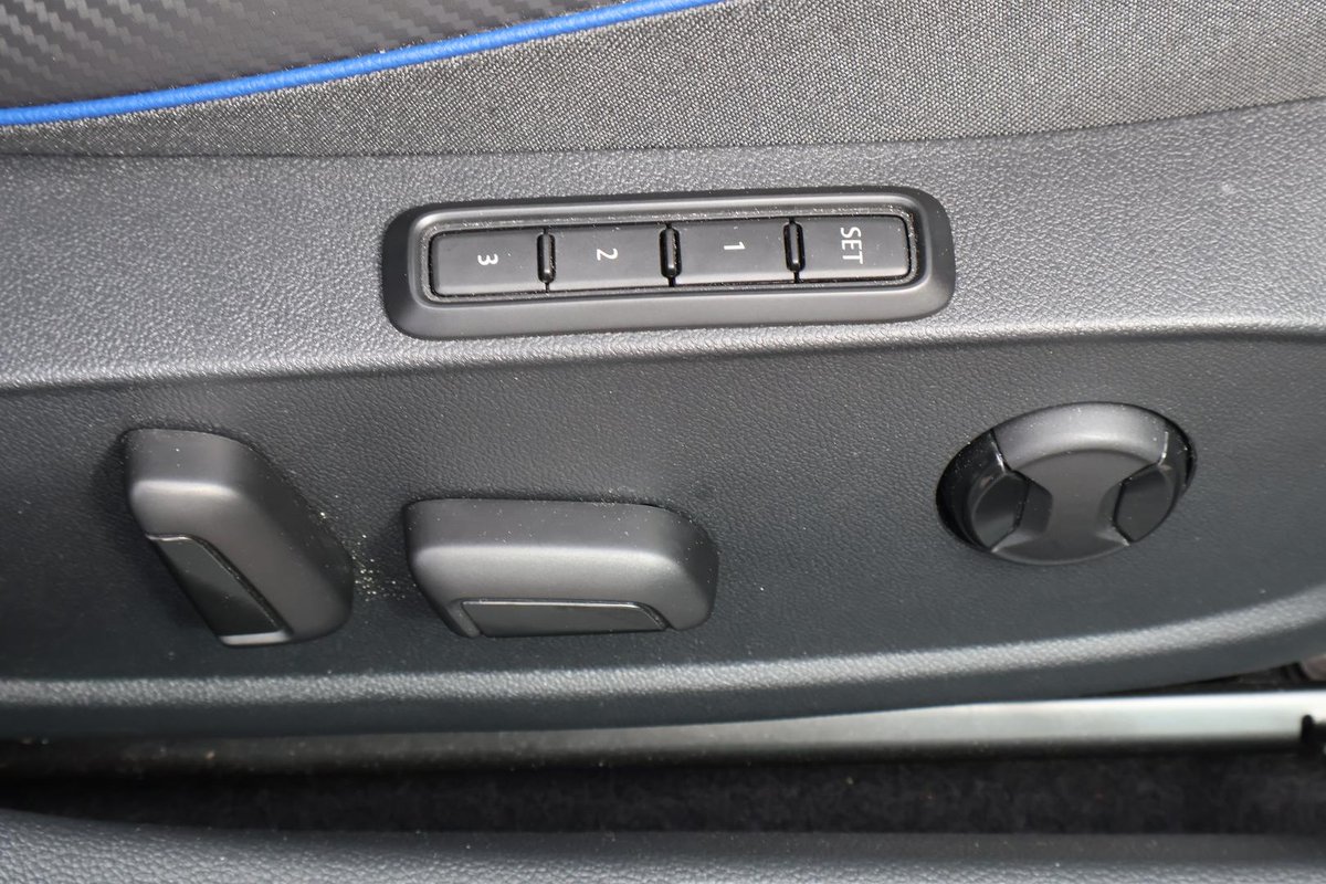 2018 Volkswagen Golf image 18