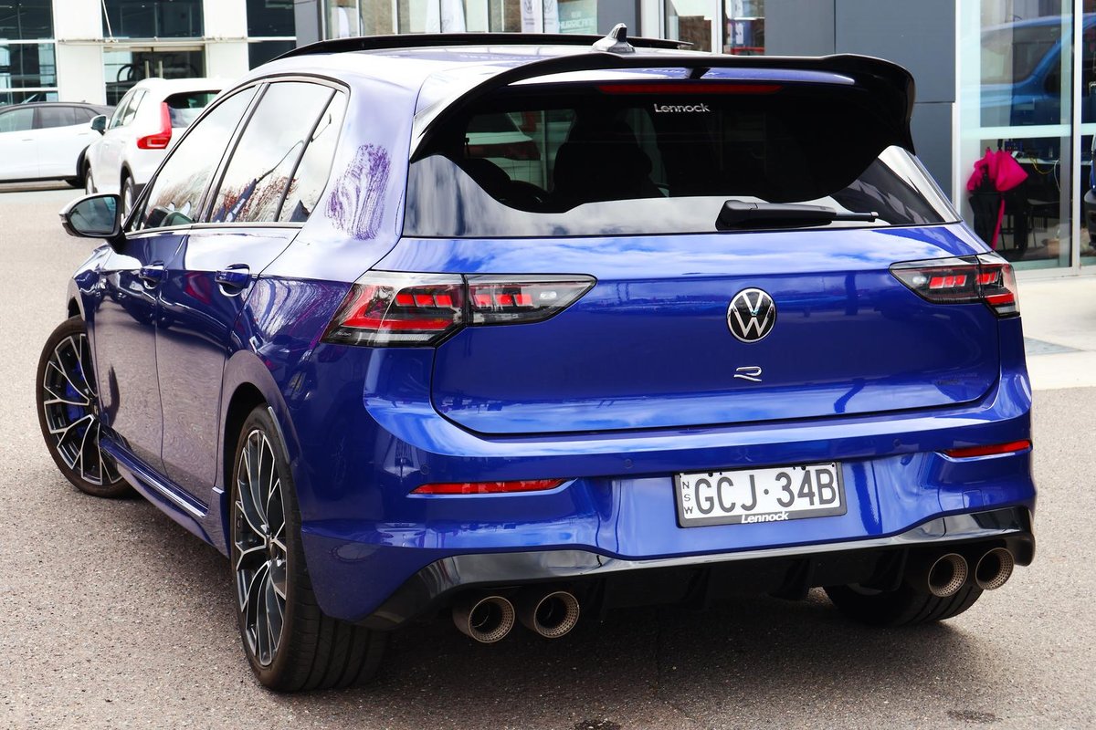 2018 Volkswagen Golf image 4