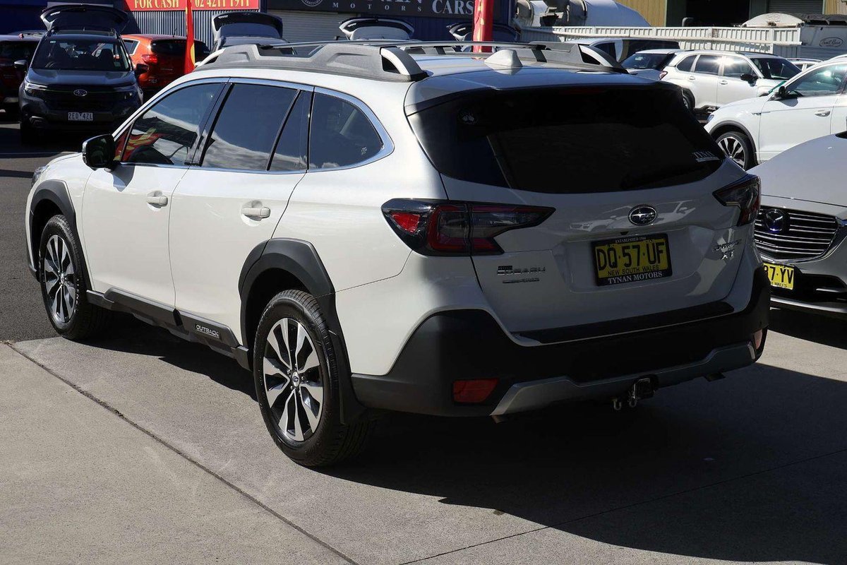 2025 Subaru Outback AWD Touring XT 6GEN MY25 AWD image 8
