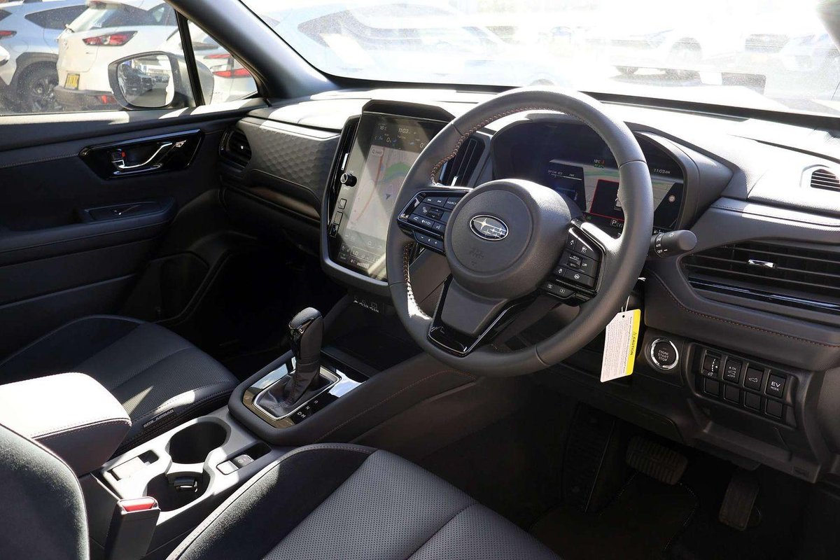 2025 Subaru Forester Hybrid Touring S6 MY26 AWD image 11