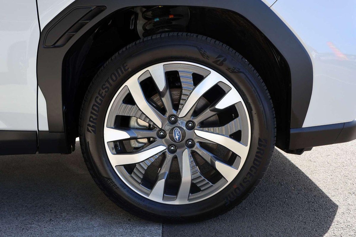2025 Subaru Forester Hybrid Touring S6 MY26 AWD image 10