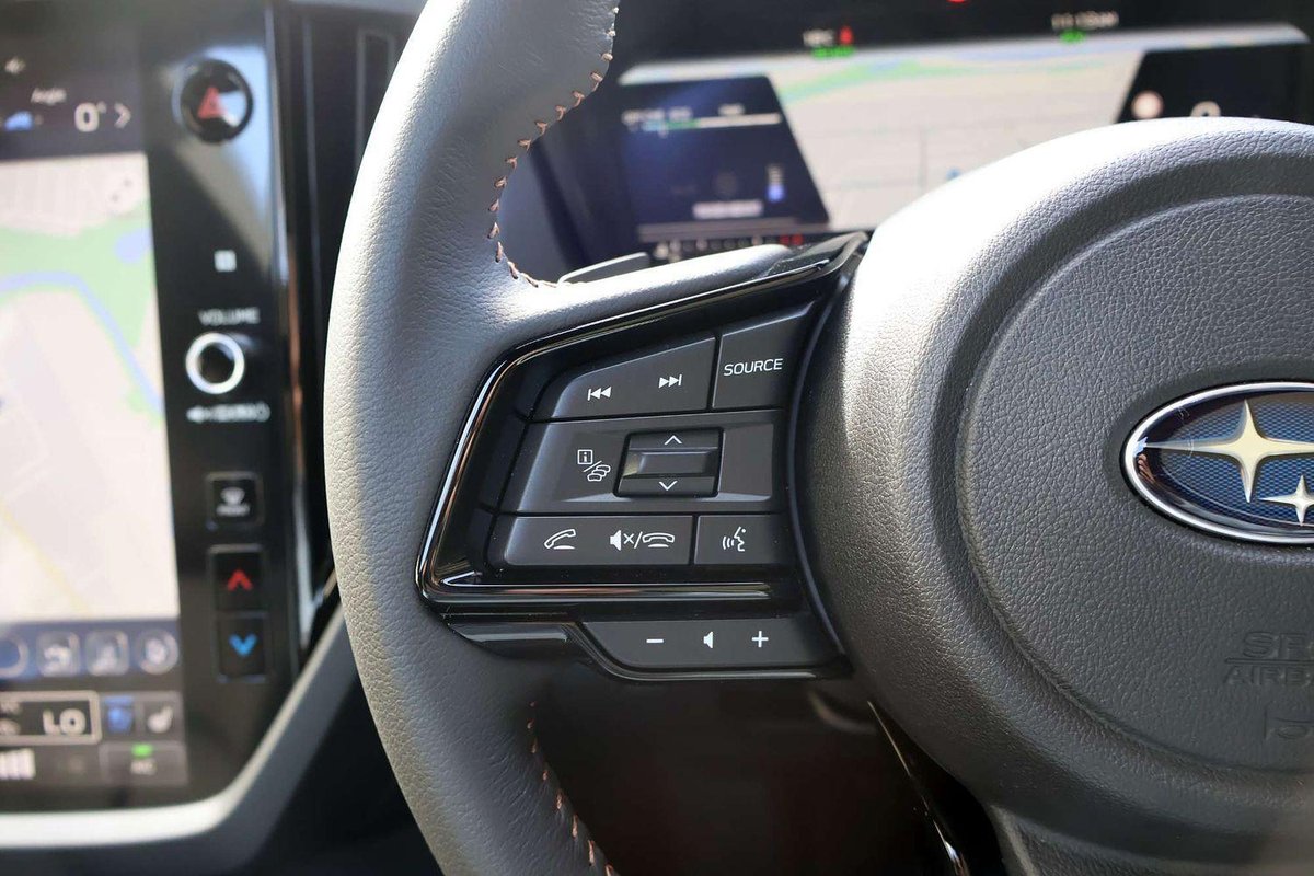 2025 Subaru Forester Hybrid Touring S6 MY26 AWD image 19