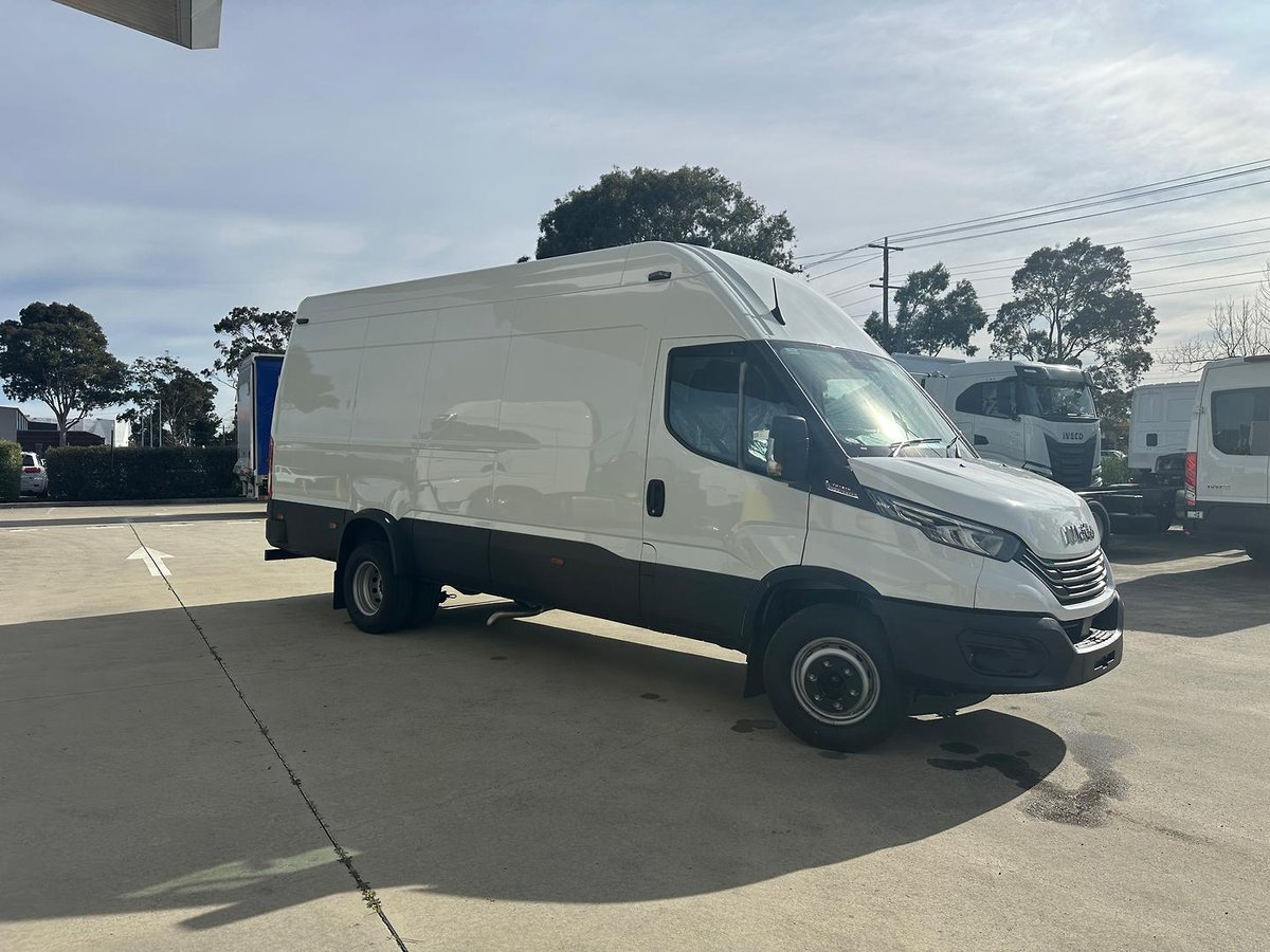 2025 Iveco Daily 70C21V image 7