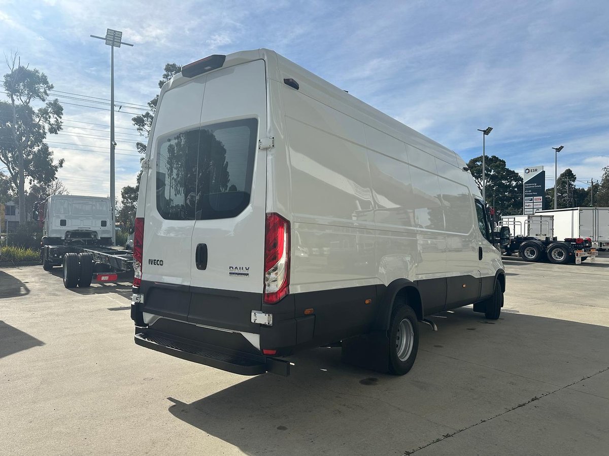 2025 Iveco Daily 70C21V image 11