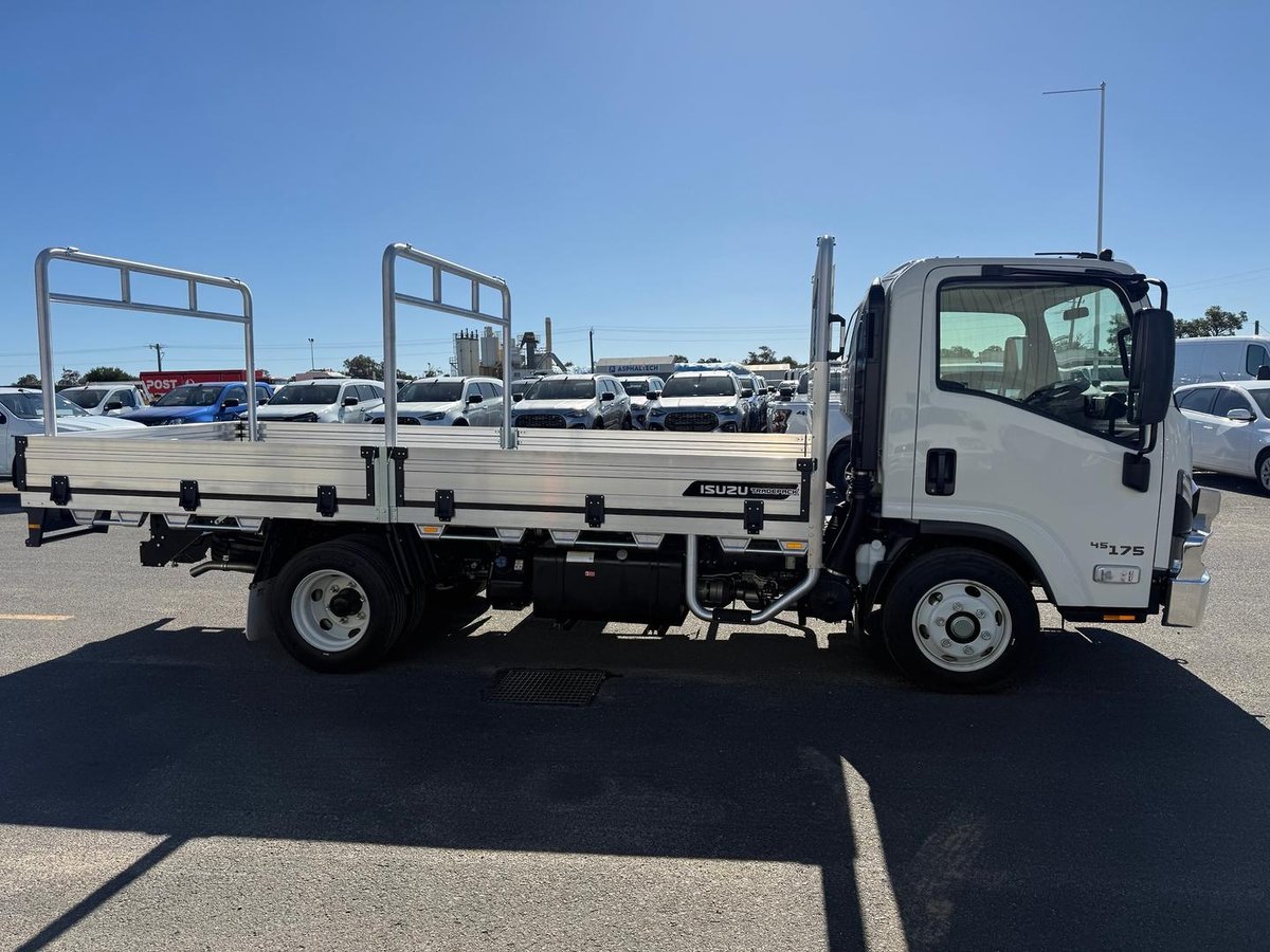 2026 Isuzu N Series NPR 45/65-175 DT D34 Tradepack image 8