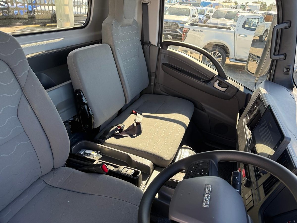 2026 Isuzu N Series NPR 45/65-175 DT D34 Tradepack image 15