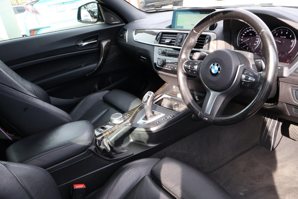 2017 BMW 2 Series 220i M Sport F23 LCI image 7