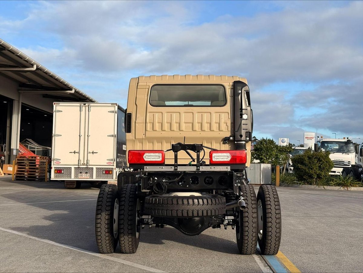 2026 Isuzu N Series image 6