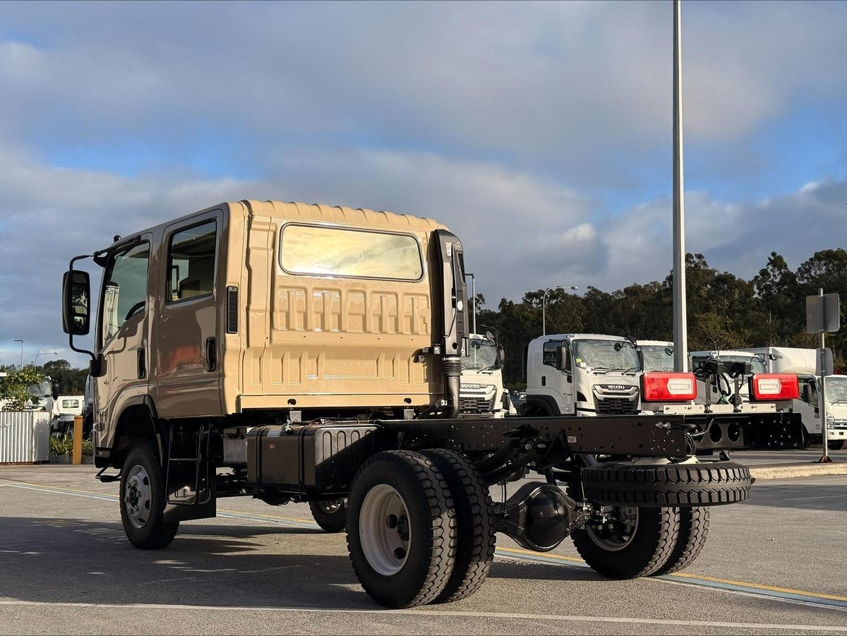 2026 Isuzu N Series image 5