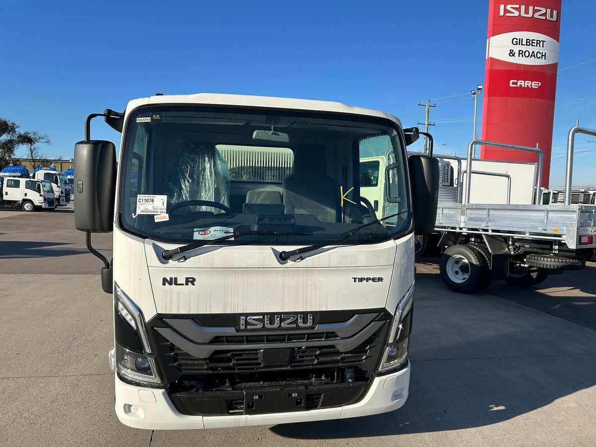 2026 Isuzu N Series image 2