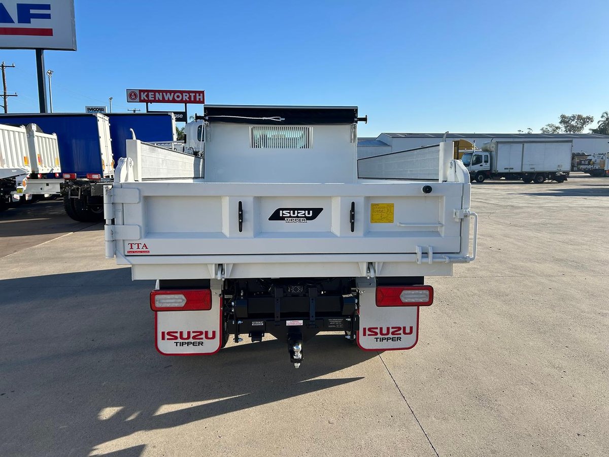 2026 Isuzu N Series image 9