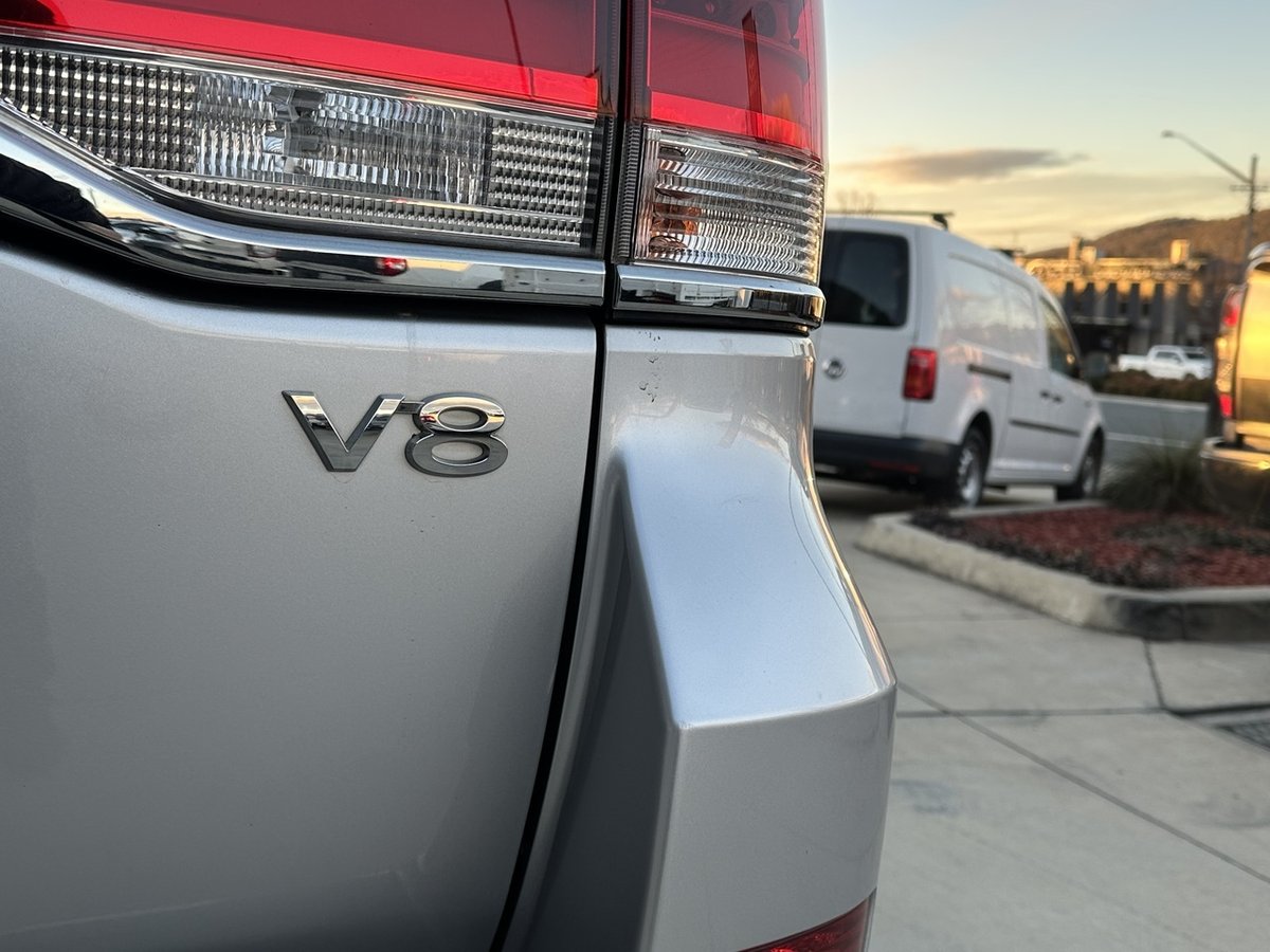 2020 Toyota Landcruiser Wagon GXL 4.5L T Diesel Automatic image 12