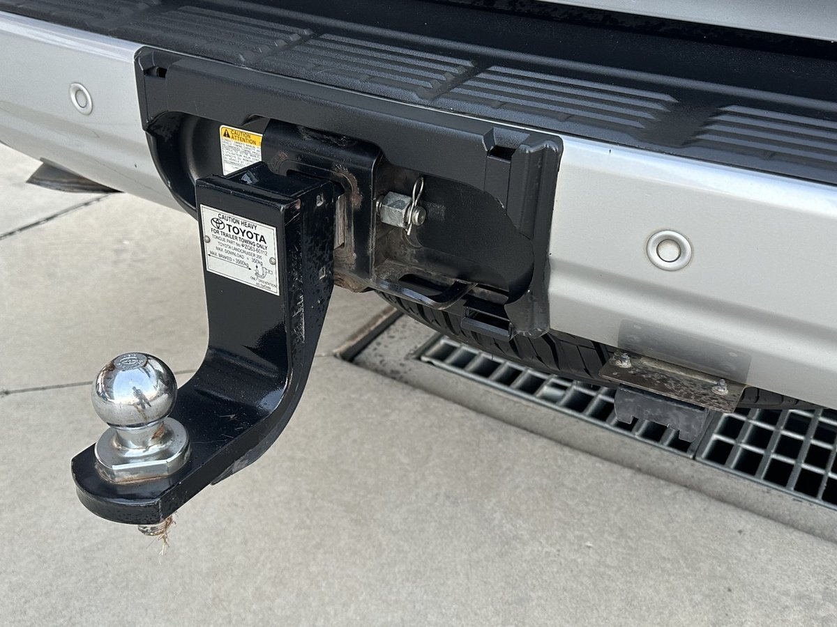 2020 Toyota Landcruiser Wagon GXL 4.5L T Diesel Automatic image 13