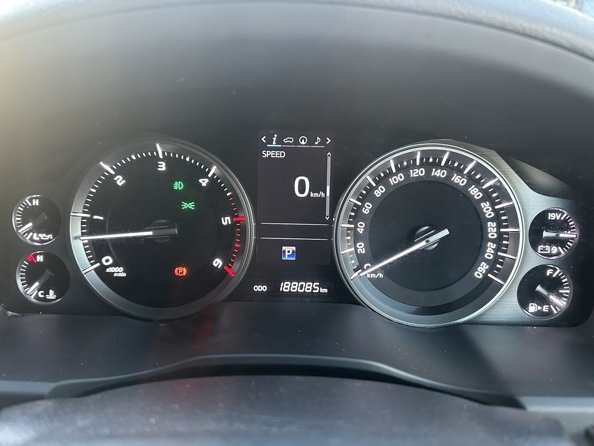 2020 Toyota Landcruiser Wagon GXL 4.5L T Diesel Automatic image 21