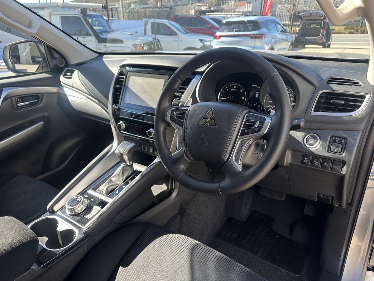 2019 Mitsubishi Pajero Sport Black Edition QE MY19 4X4 Dual Range image 16
