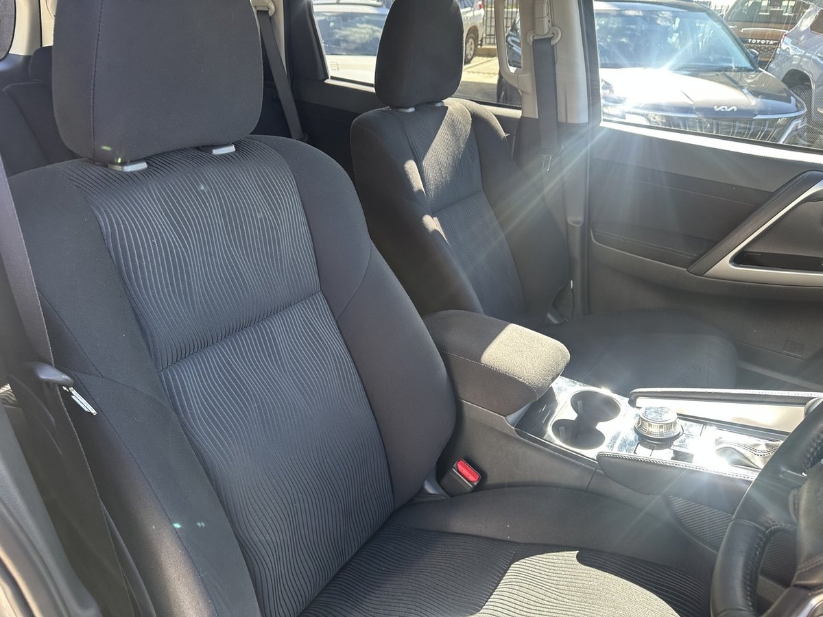 2019 Mitsubishi Pajero Sport Black Edition QE MY19 4X4 Dual Range image 17
