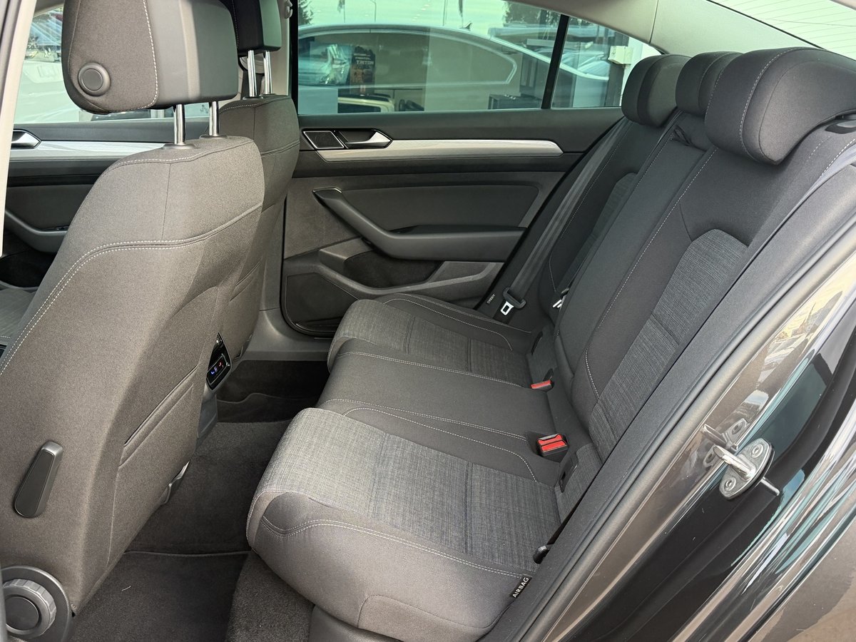2022 Volkswagen Passat 140TSI Business B8 MY22.5 image 16