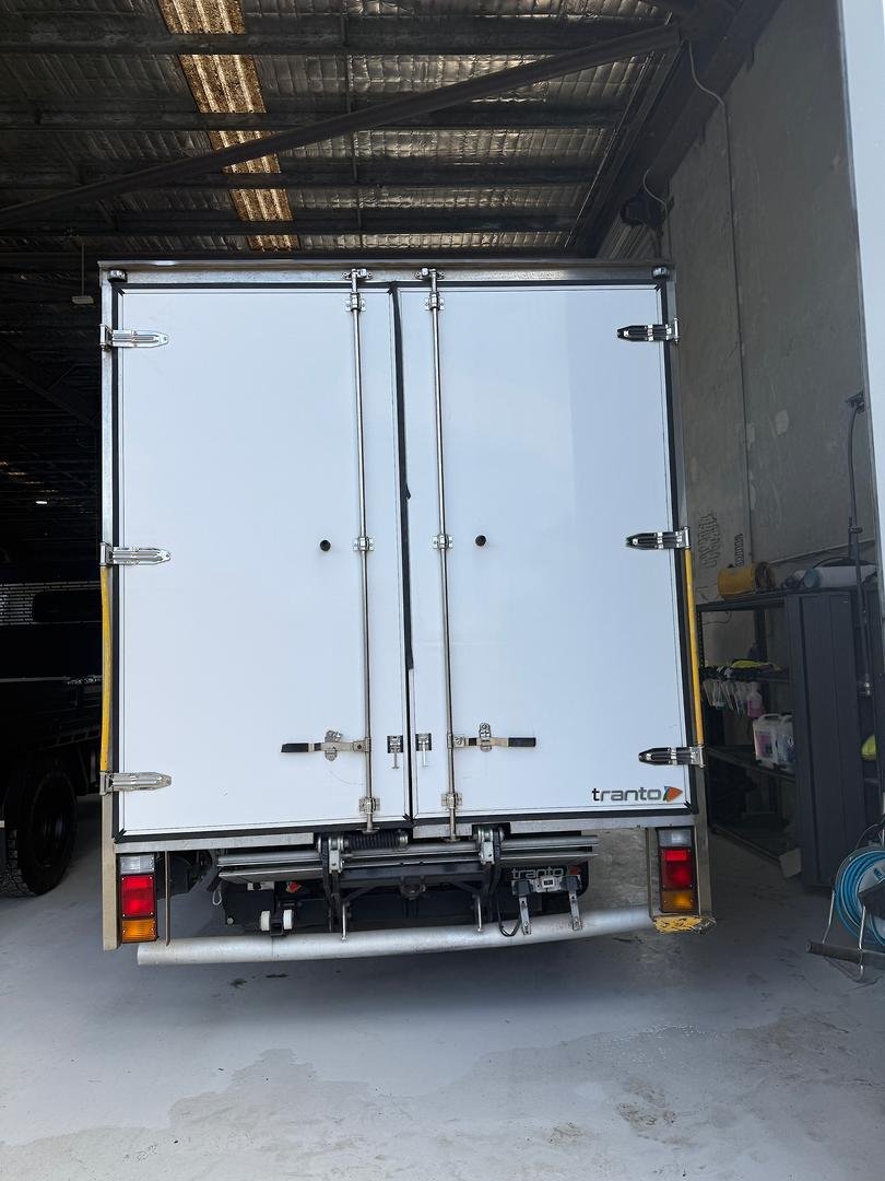 2022 Isuzu N Series NNR 45-150 image 4