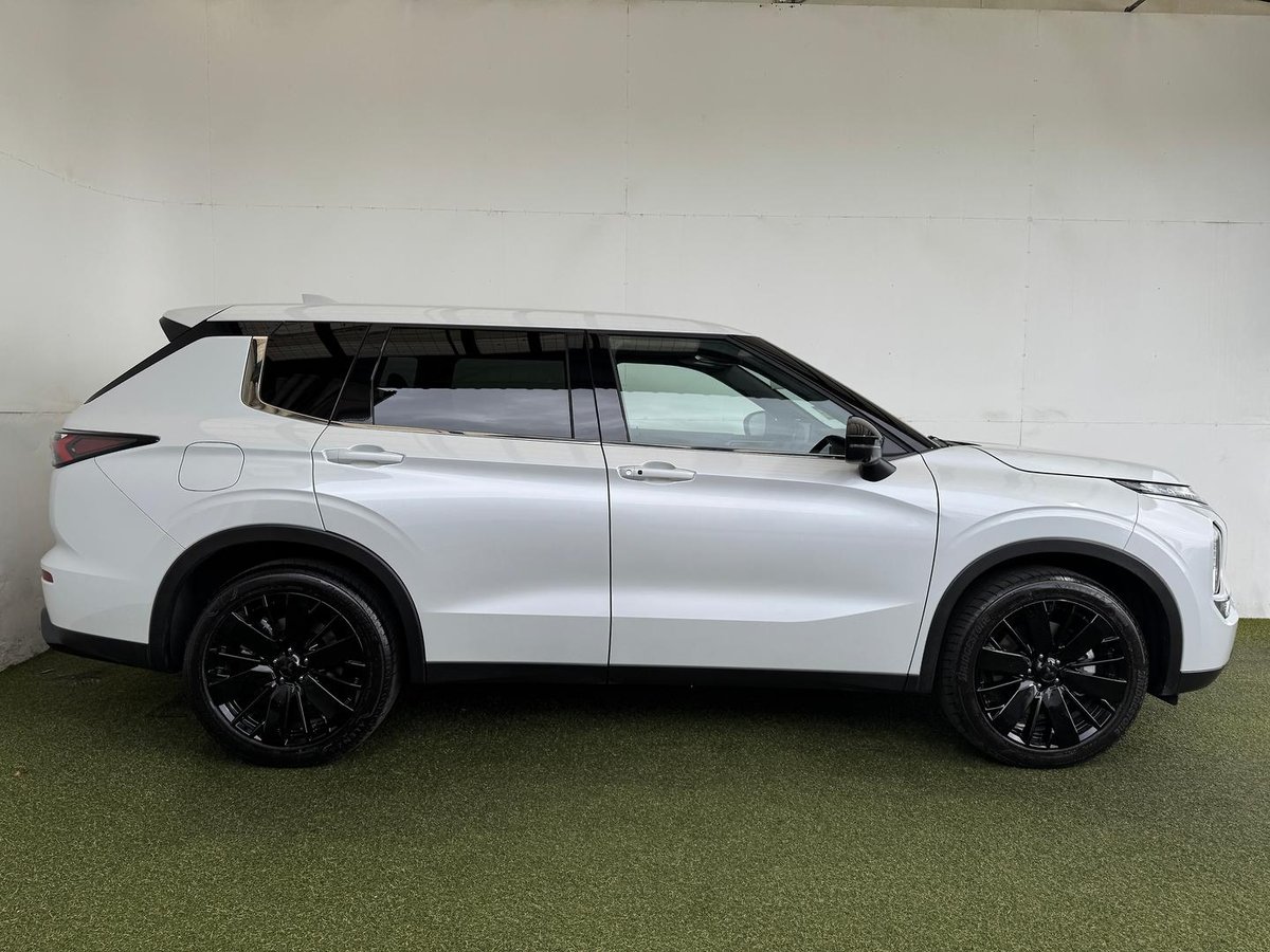 2026 Mitsubishi Outlander Black Edition ZM MY26 image 7