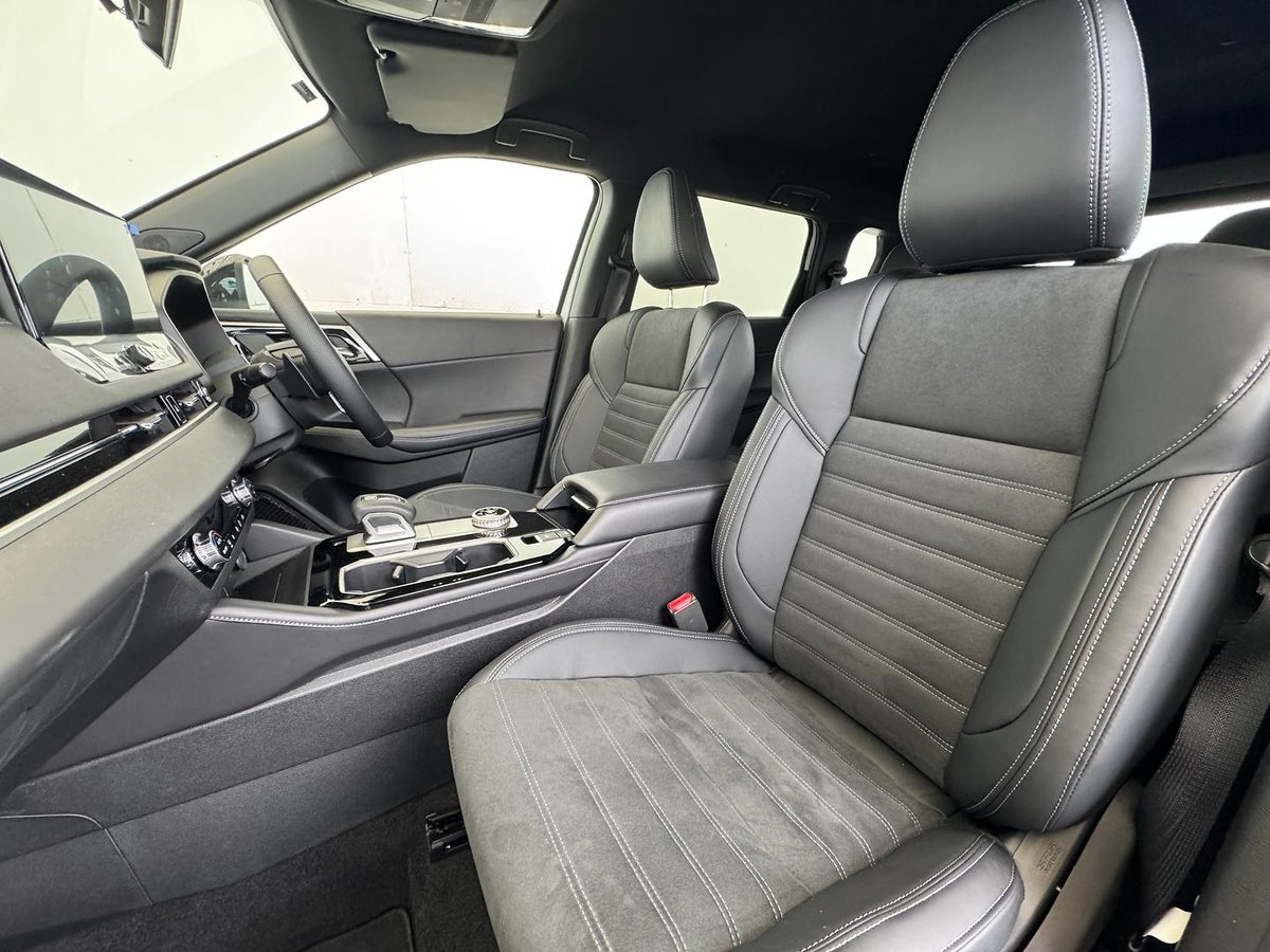 2026 Mitsubishi Outlander Black Edition ZM MY26 image 28