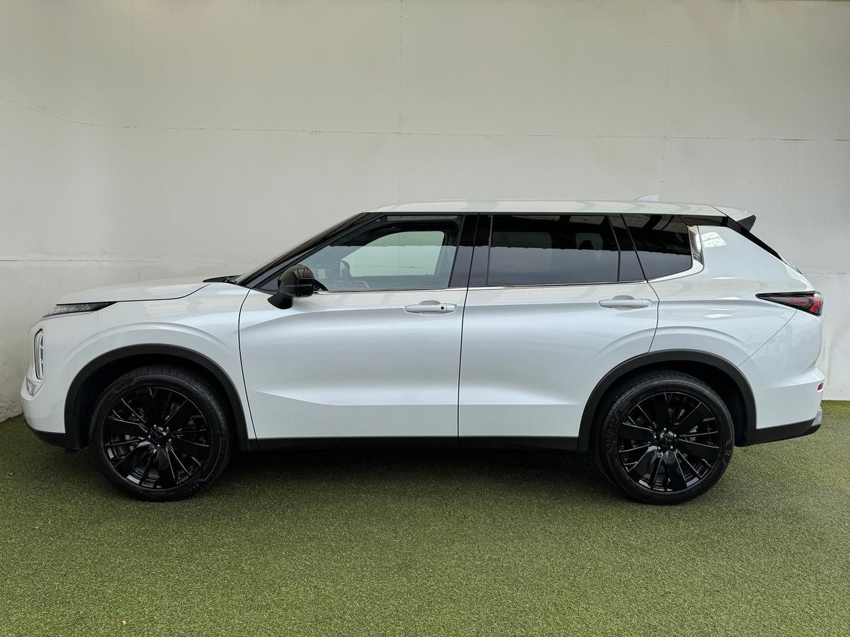 2026 Mitsubishi Outlander Black Edition ZM MY26 image 22