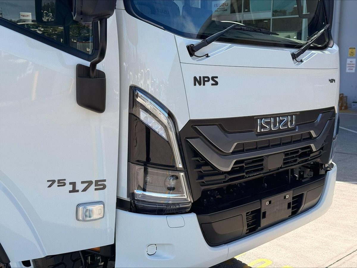 2026 Isuzu N Series image 9