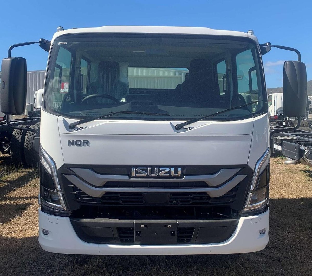 2026 Isuzu Nqr 88-190 Am C45 image 2