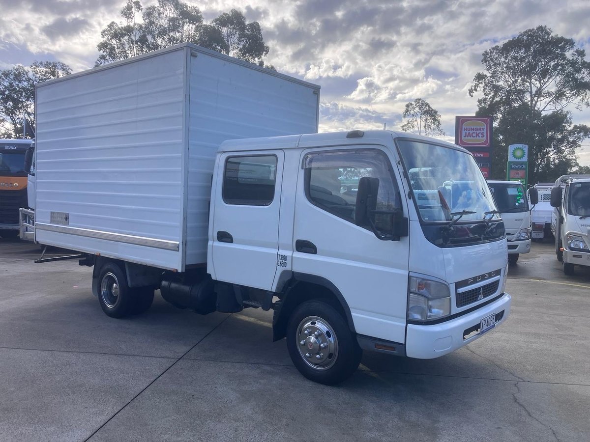 2009 Mitsubishi Canter FE84DE 3.5