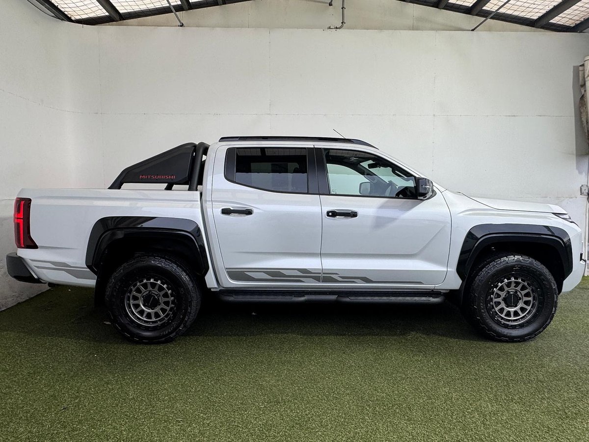 2026 Mitsubishi Triton Raider MV MY26 4X4 Dual Range image 10