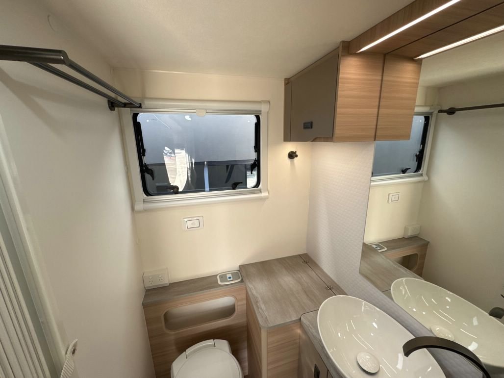 2025 JAYCO DISCOVERY OUTBACK 17.54-1.OB image 17