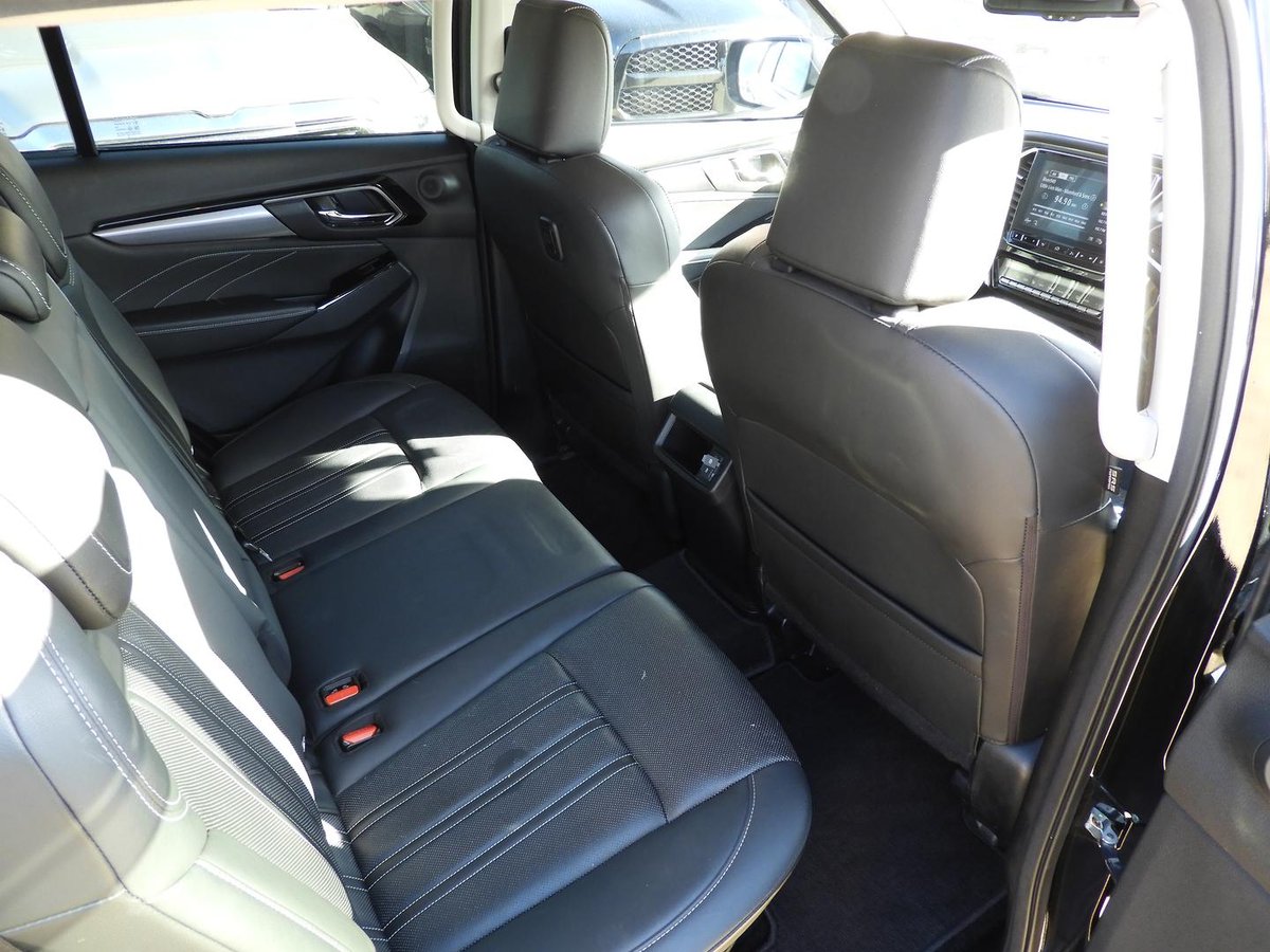 2022 Isuzu MU-X LS-T MY22 4X4 Dual Range image 9