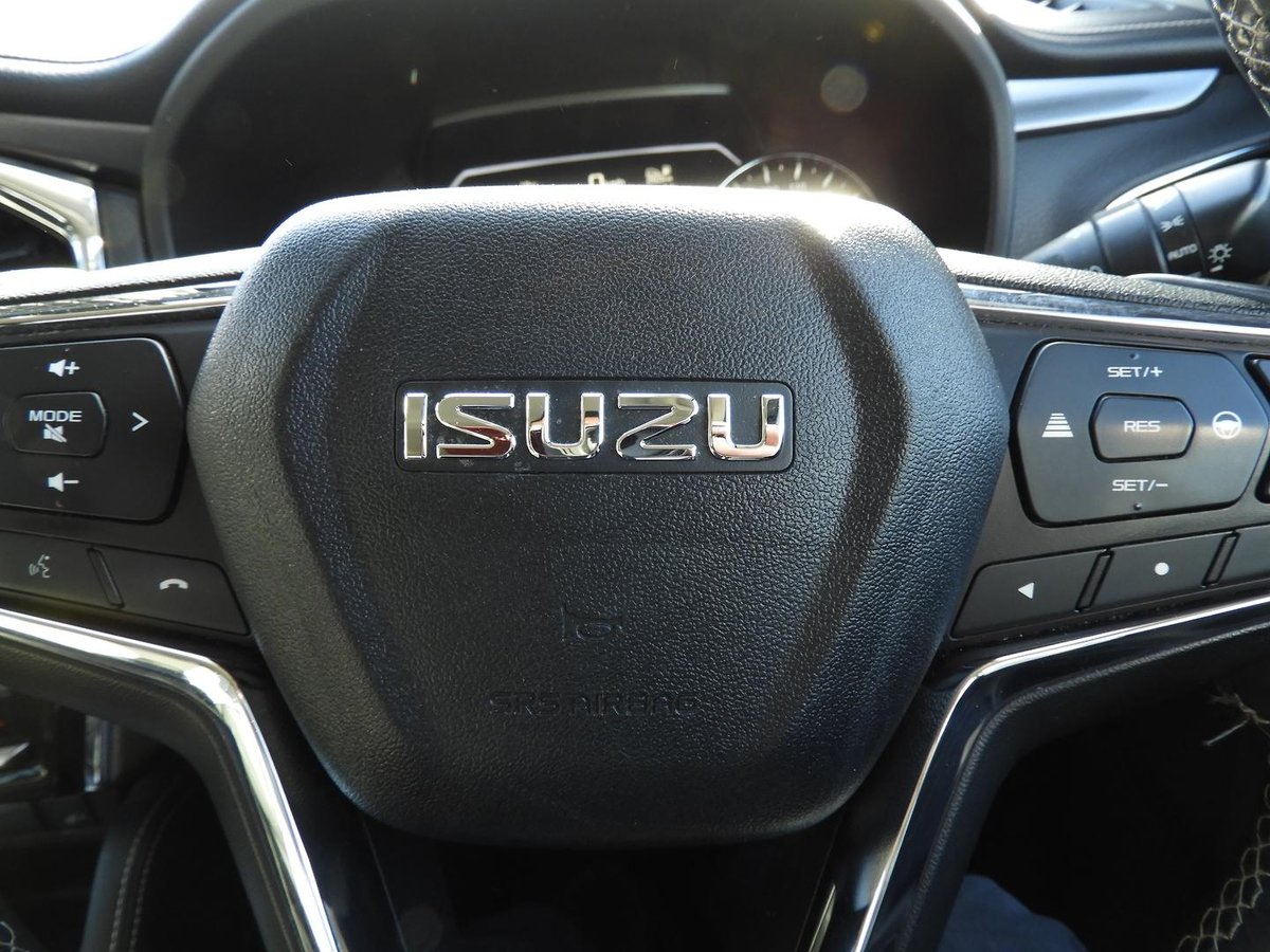 2022 Isuzu MU-X LS-T MY22 4X4 Dual Range image 19