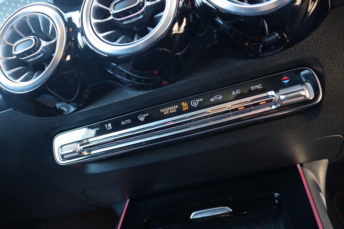 2024 Mercedes-Benz GLB-Class GLB200 X247 image 17