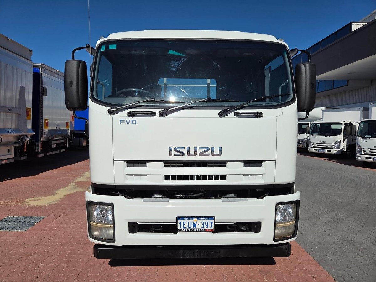 2015 Isuzu Fvd 165-300 8 Ton Auto Tray image 5