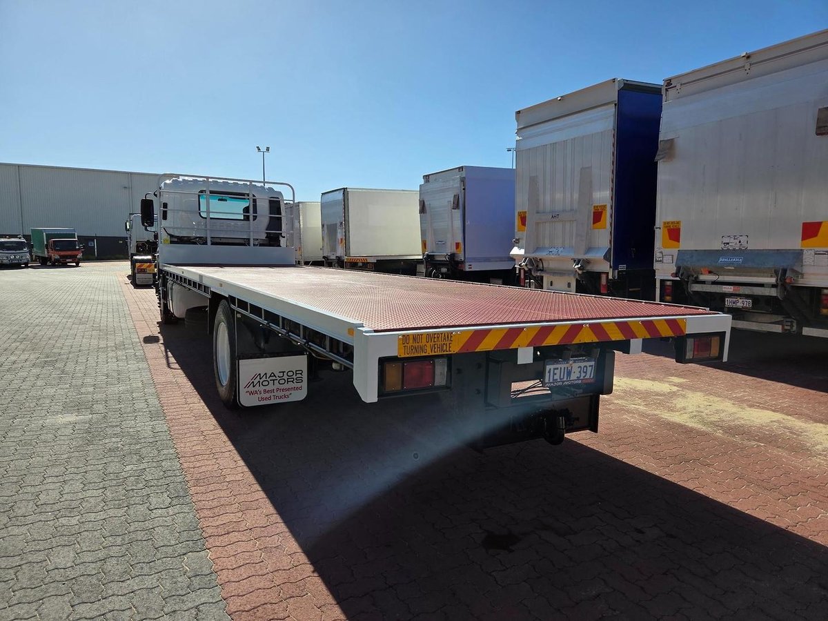 2015 Isuzu Fvd 165-300 8 Ton Auto Tray image 19