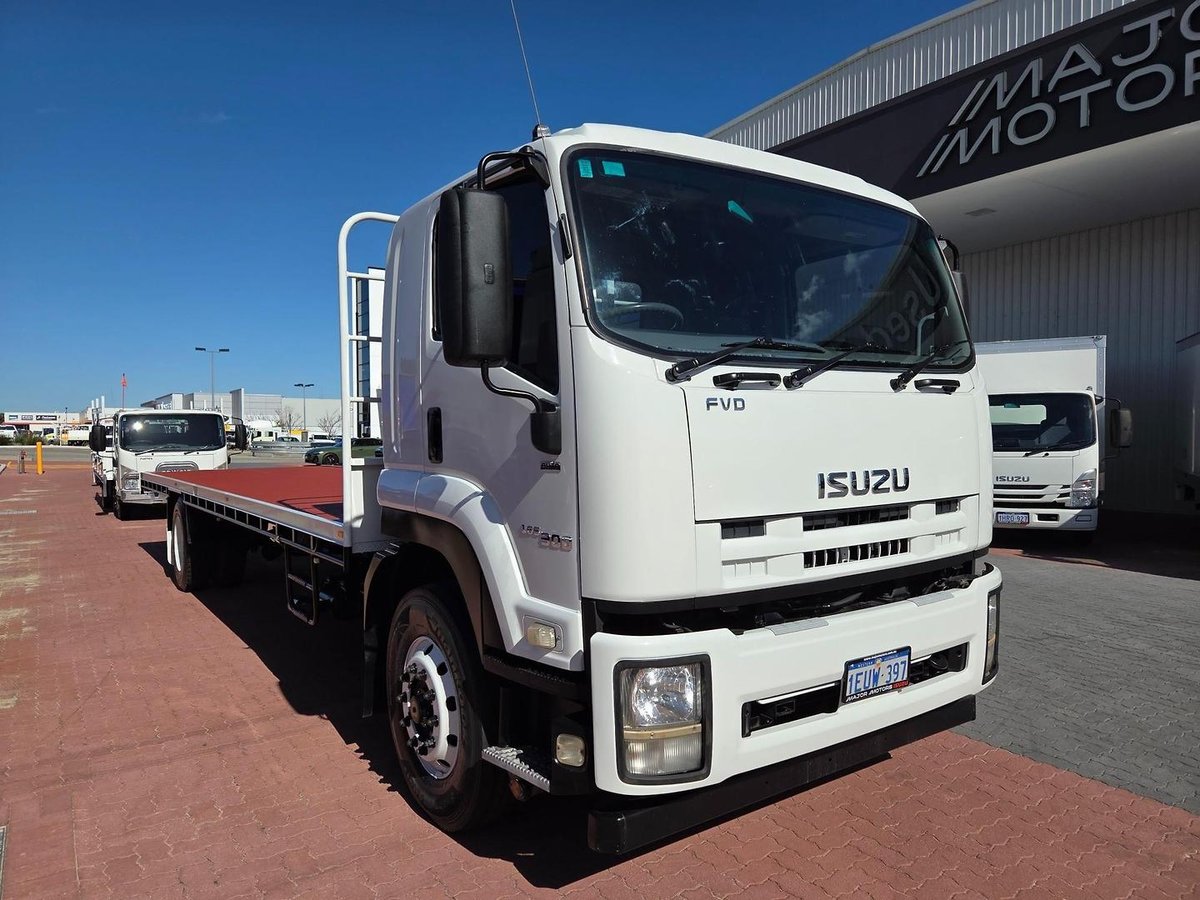 2015 Isuzu Fvd 165-300 8 Ton Auto Tray image 25