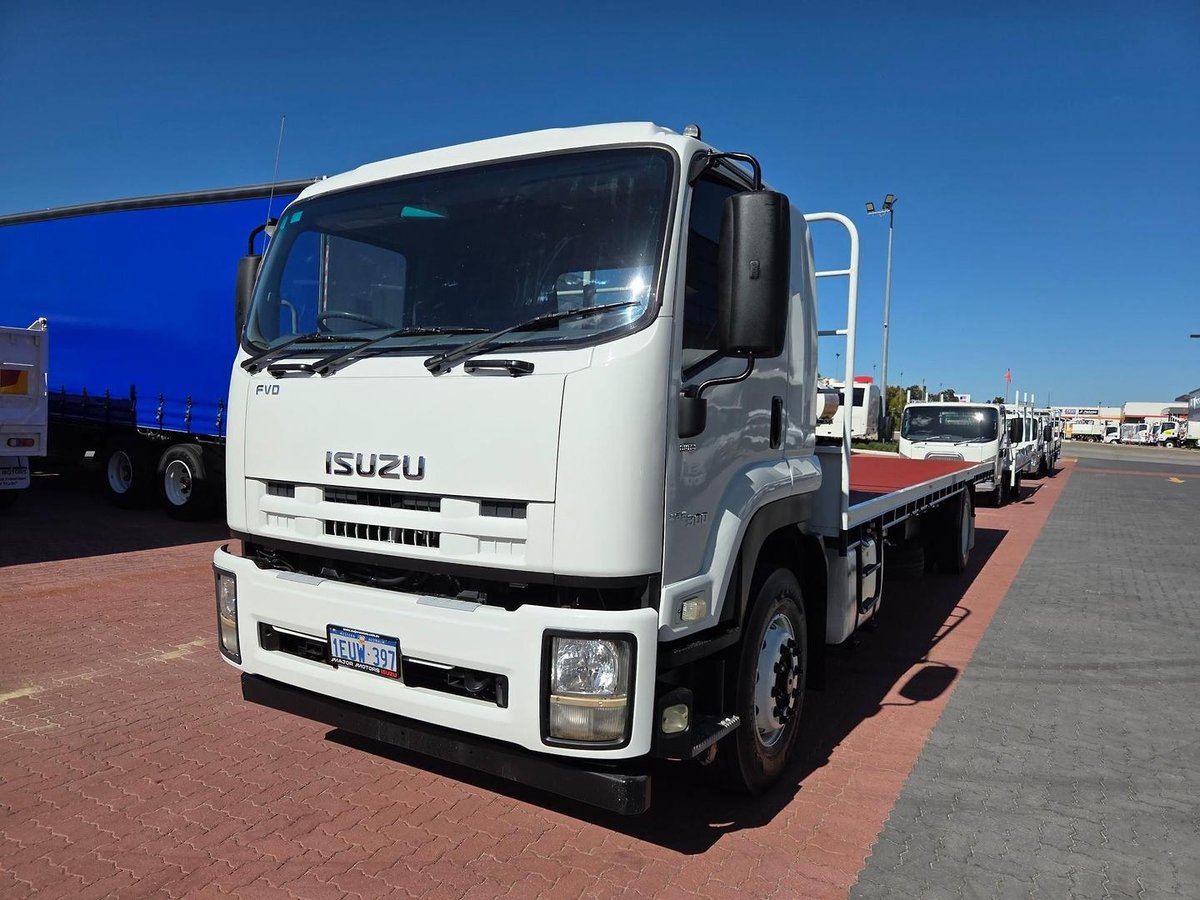 2015 Isuzu Fvd 165-300 8 Ton Auto Tray image 6