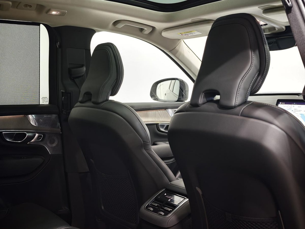 2025 Volvo XC90 Ultra B5 Dark MY26 AWD image 24