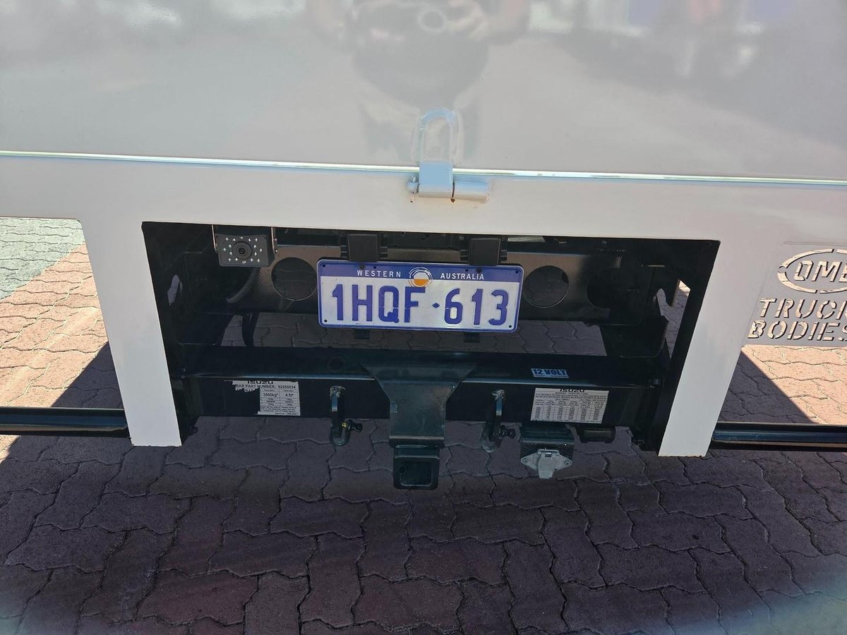 2022 Isuzu Npr65-190  Amt 3 Ton Crew Cab image 22
