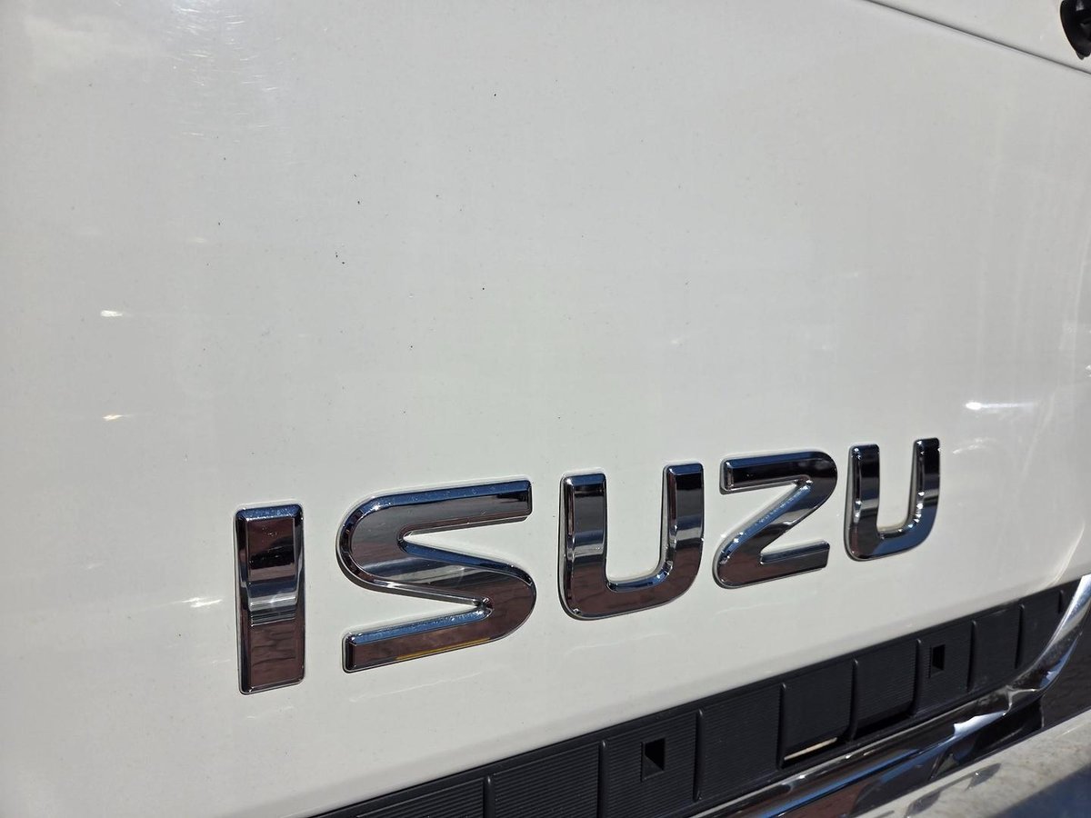 2022 Isuzu Npr65-190  Amt 3 Ton Crew Cab image 4