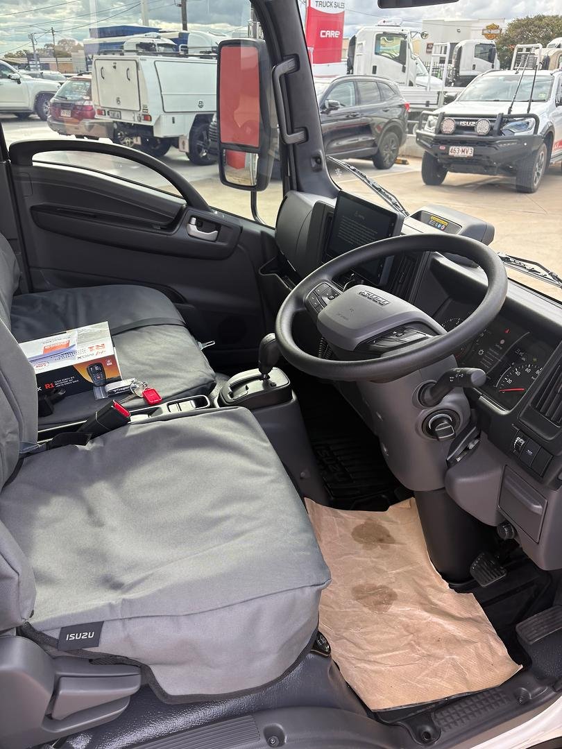 2026 Isuzu N Series image 10
