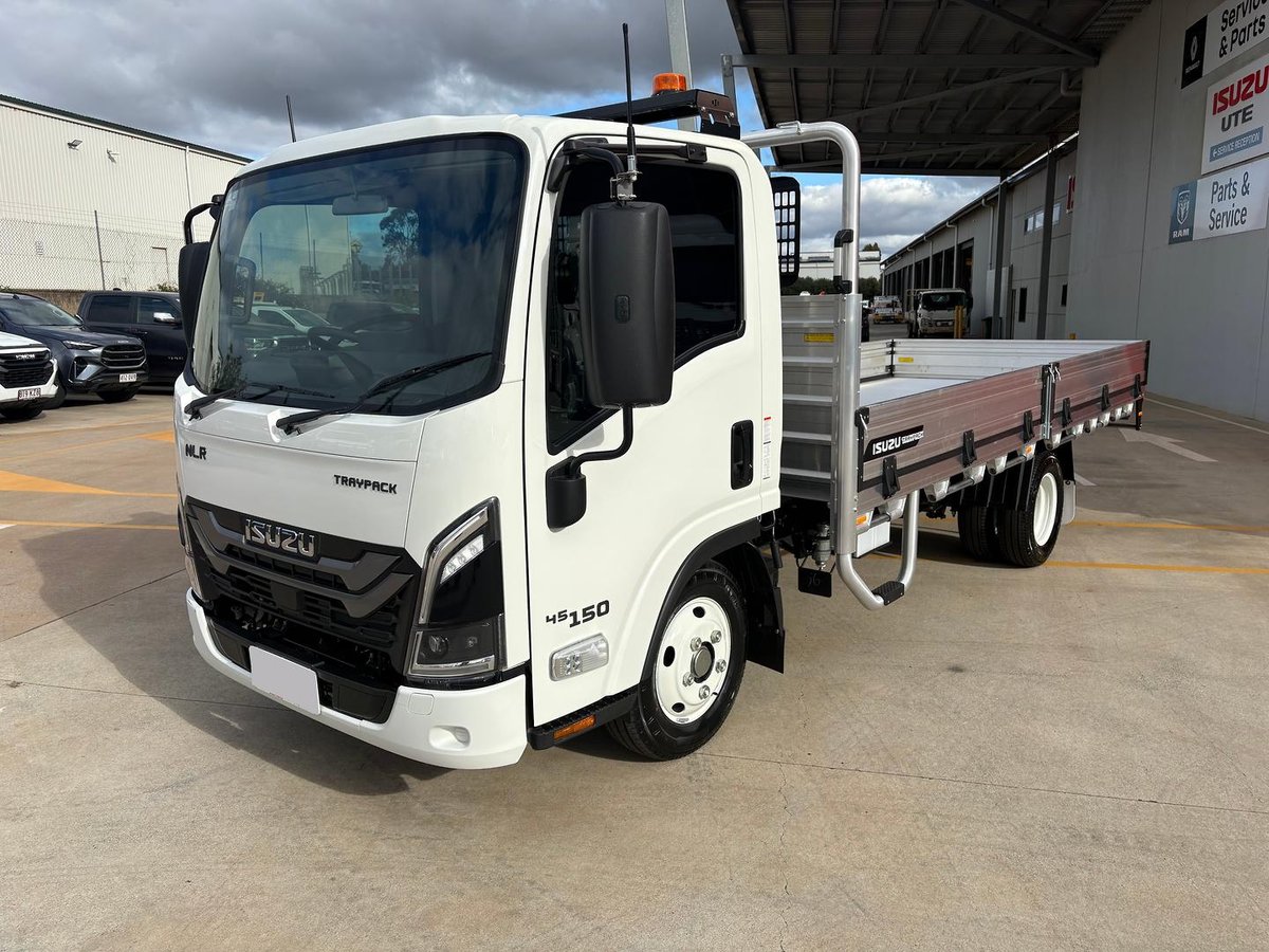2026 Isuzu N Series image 2